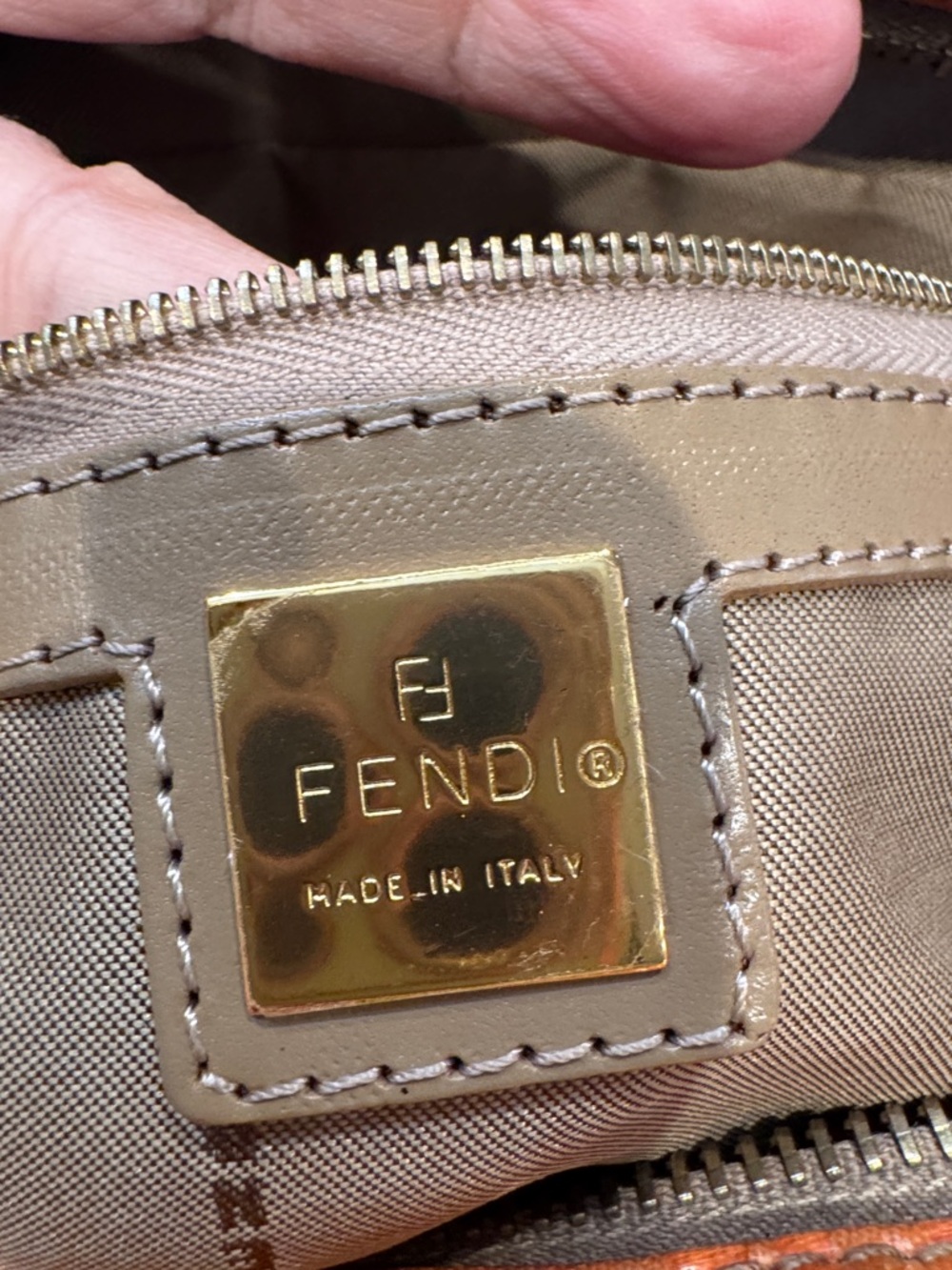 Authentic Fendi Orange FF Monogram Weekender bag - Picture 15 of 16